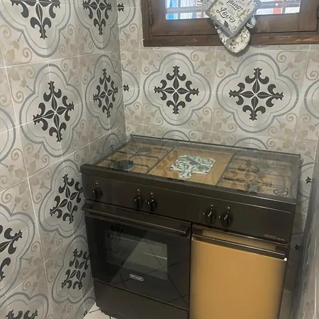 Maison Cherie Parabita