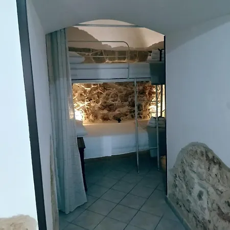 Maison Cherie Nyaraló Parabita