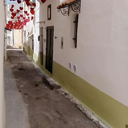 Maison Cherie *