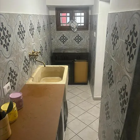 Maison Cherie *