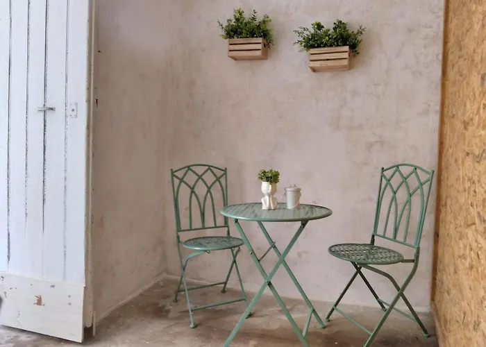 Maison Cherie Parabita